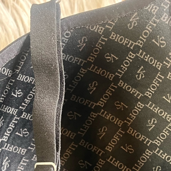 Mike new Victoria’s Secret bio fit push-up bra - Picture 3 of 4